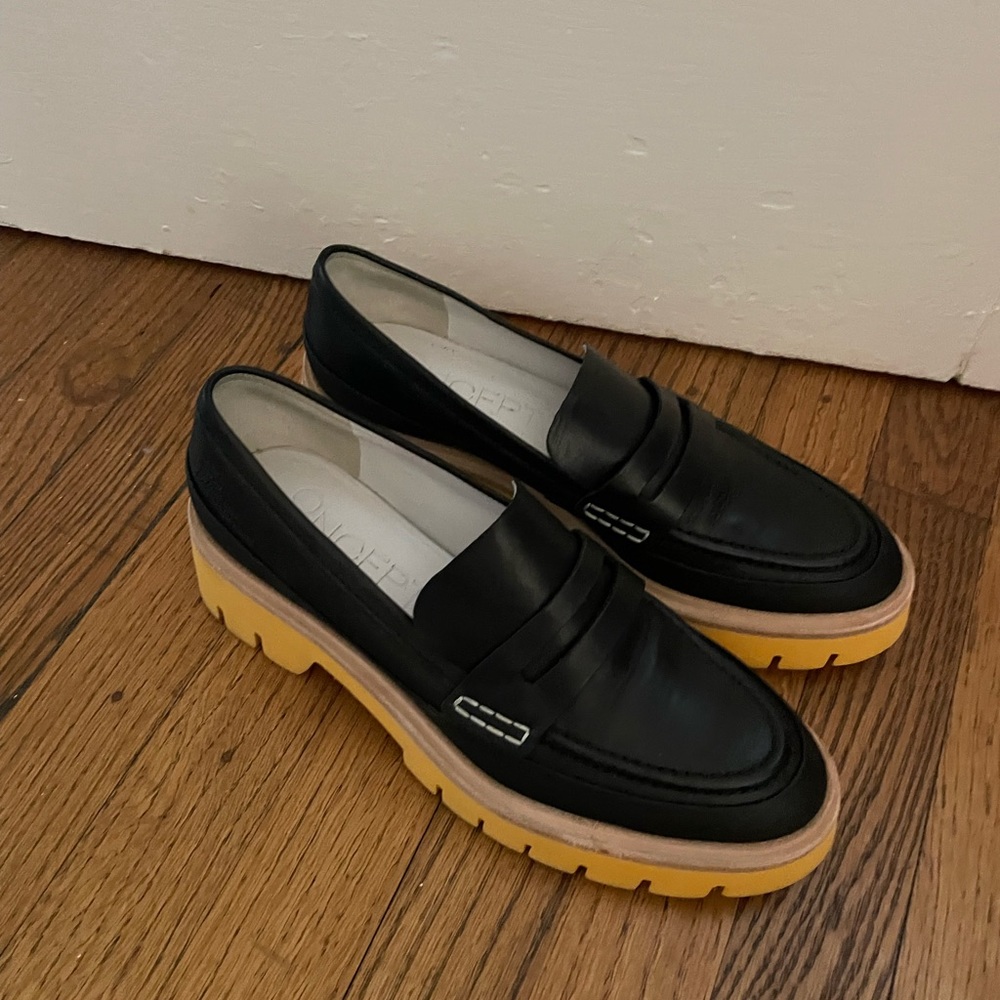Oncept black and yellow platform Oxfords